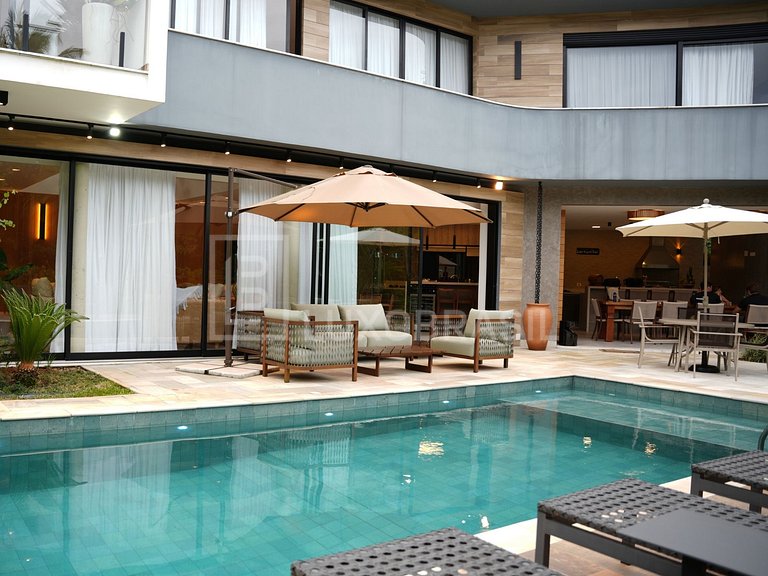 LB - SP804 Magnificent 6-Suite Home in Costa do Sol Gated Co