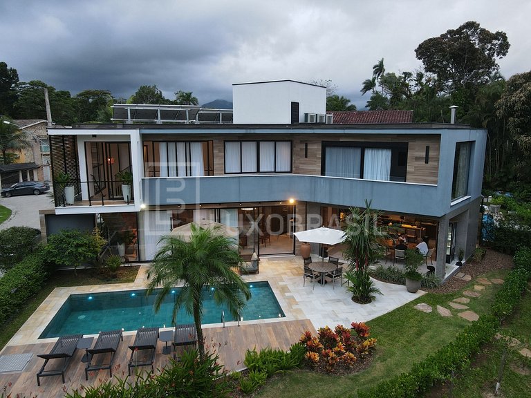 LB - SP804 Magnífica Casa com 6 Suítes no Condomínio Costa d