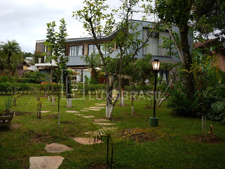 LB - SP804 Magnífica Casa com 6 Suítes no Condomínio Costa d