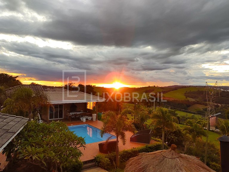 LB - SP803 Sítio Exclusivo de 24.700 m² com Vista Deslumbran