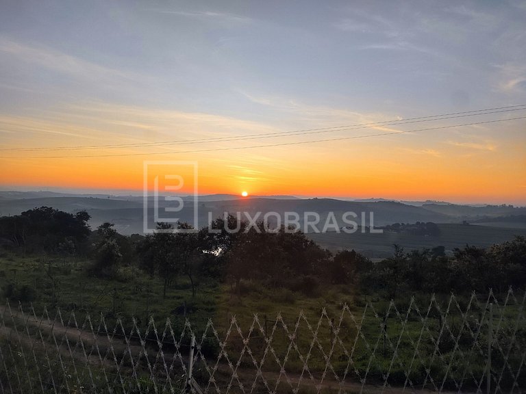 LB - SP803 Sítio Exclusivo de 24.700 m² com Vista Deslumbran