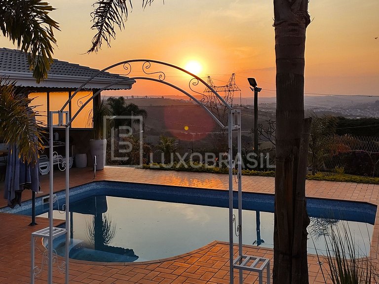 LB - SP803 Sítio Exclusivo de 24.700 m² com Vista Deslumbran