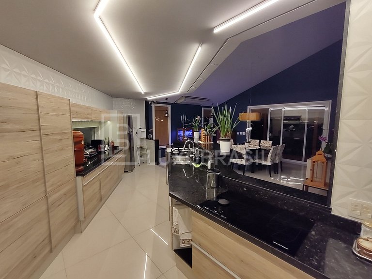 LB - SP803 Sítio Exclusivo de 24.700 m² com Vista Deslumbran