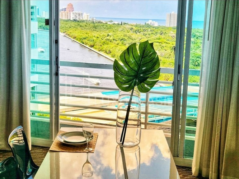 LB - MI801 Apartamento 1 Quarto com Vista Mar em Condomínio
