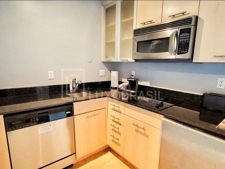 LB - MI801 Apartamento 1 Quarto com Vista Mar em Condomínio