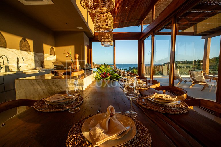 BA801 Casa Embaúba: 9-Suite Ocean View Mansion | Vacation Re