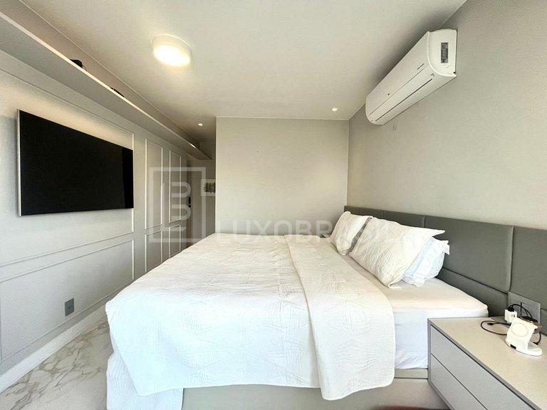 LB - RJ902 Apartamento 3 Suítes à Venda no Atlântico Sul – B