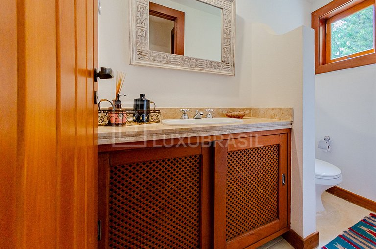 Casa das Videiras – 5 Quartos de Luxo em Petrópolis