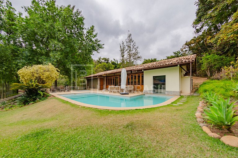 Casa das Videiras – 5 Quartos de Luxo em Petrópolis