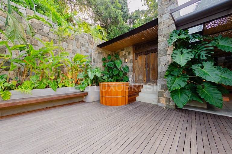 LB #RJ90 Mansión de Ensueño: 5 suites en Reserva Itanhangá