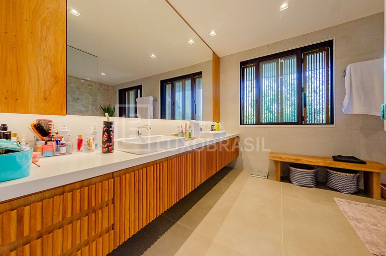 LB #RJ90 Dream Mansion: 5 Suites in Reserva Itanhangá
