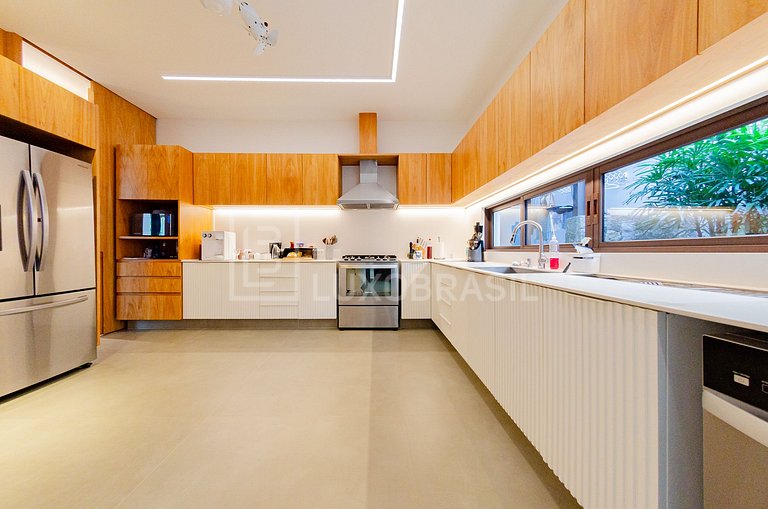 LB #RJ90 Dream Mansion: 5 Suites in Reserva Itanhangá
