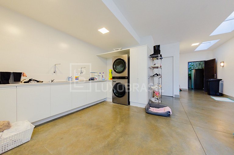 LB #RJ90 Dream Mansion: 5 Suites in Reserva Itanhangá