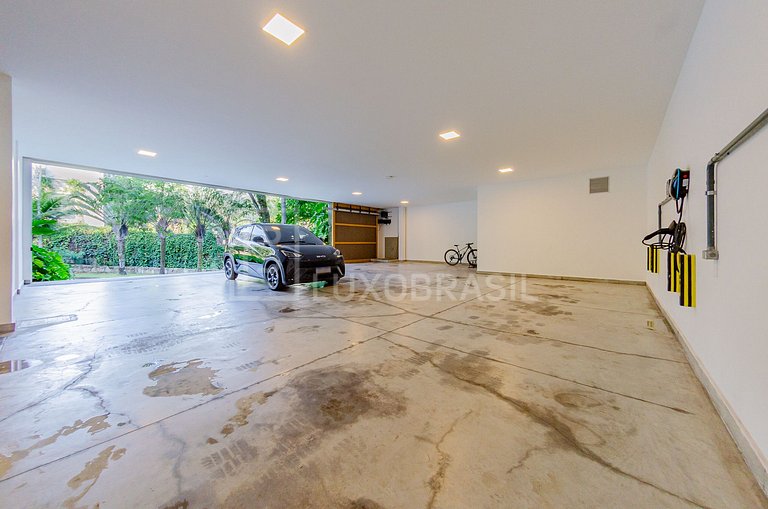 LB #RJ90 Dream Mansion: 5 Suites in Reserva Itanhangá