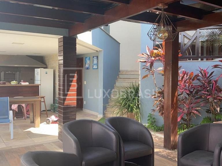 LB - NIT800 Casa 7 Suítes Vista Mar à Venda - Camboinhas