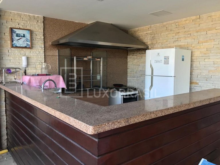 LB – NIT800 7-Bedroom Sea View House for Sale – Camboinhas