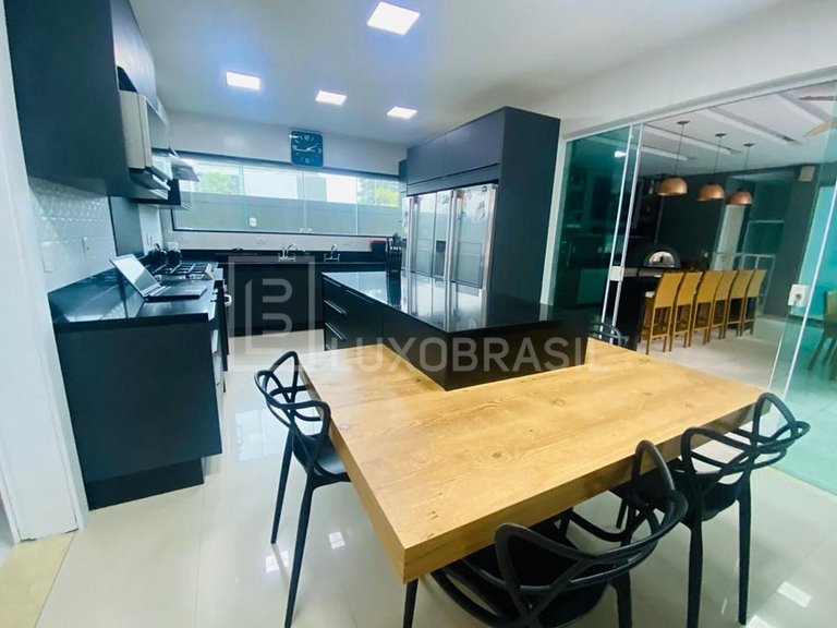 LB - RJ973 Mansion 4 Suites Del Lago Condominium | Fixed Ren