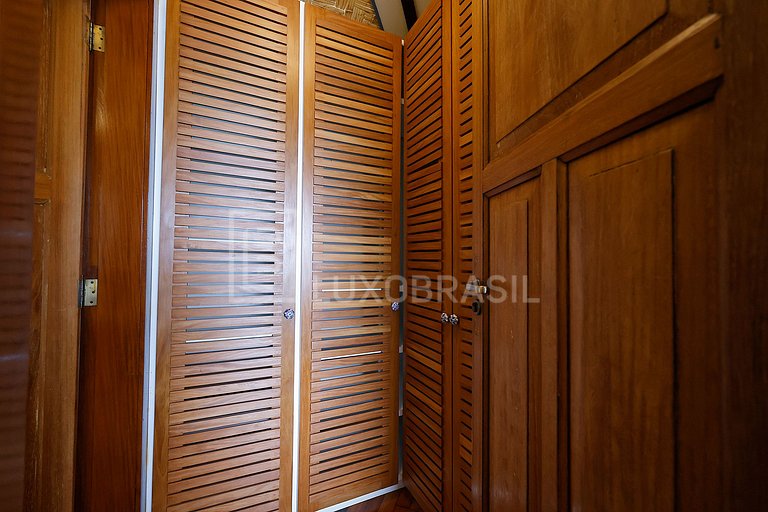 LuxoBrasil #BZ68 Casa Armação, Village de Búzios 07 Suítes A