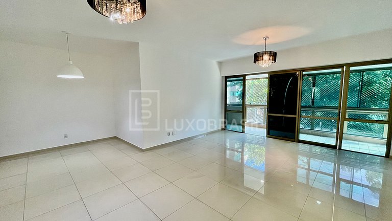LB - RJ985 Apartamento 4 Quartos no Alfa Barra 3 À Venda - B