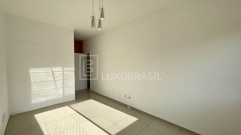LB - RJ985 Apartamento 4 Quartos no Alfa Barra 3 À Venda - B