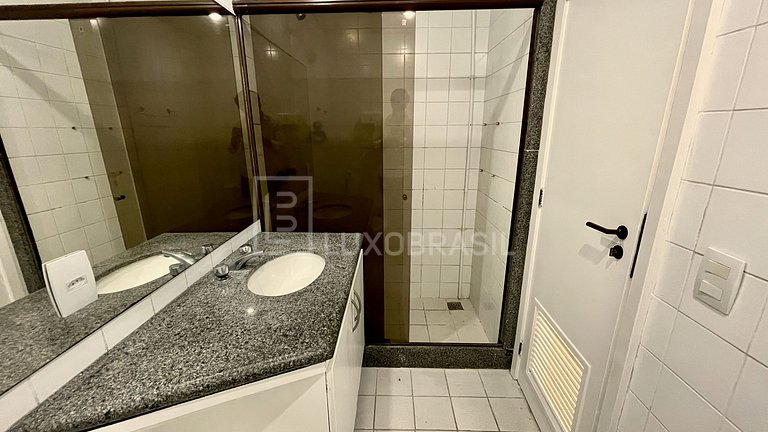 LB - RJ985 Apartamento 4 Quartos no Alfa Barra 3 À Venda - B