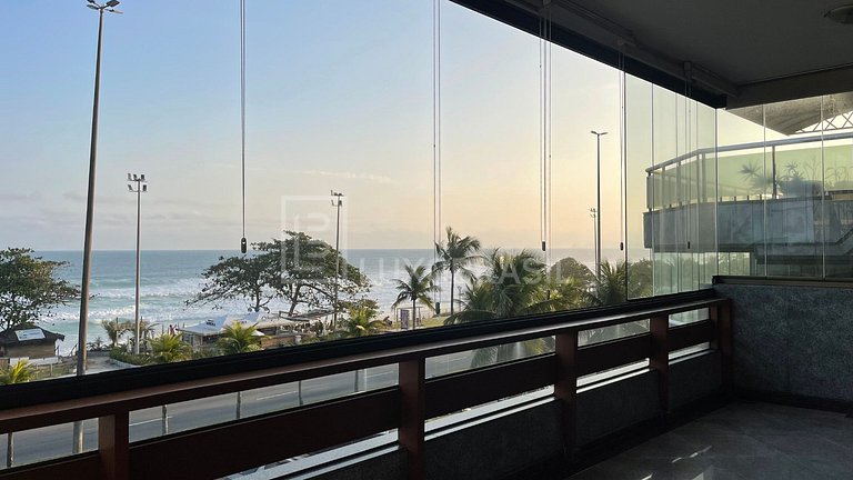 RJ987 - Apartamento Frontal Mar 232 m² à Venda - Barra da Ti