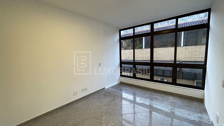 RJ987 - Apartamento Frontal Mar 232 m² à Venda - Barra da Ti