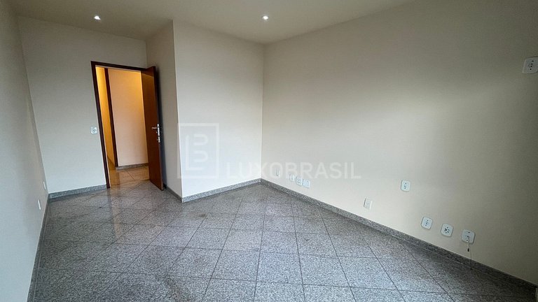 RJ987 – Apartamento Frente al Mar 232 m² en Venta – Barra da