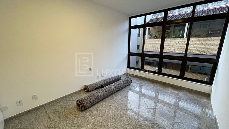RJ987 - Apartamento Frontal Mar 232 m² à Venda - Barra da Ti
