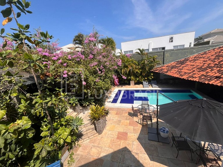 LUXOBRASIL #RJ52 House 05 Suites Interlagos de Itaúna Vacati