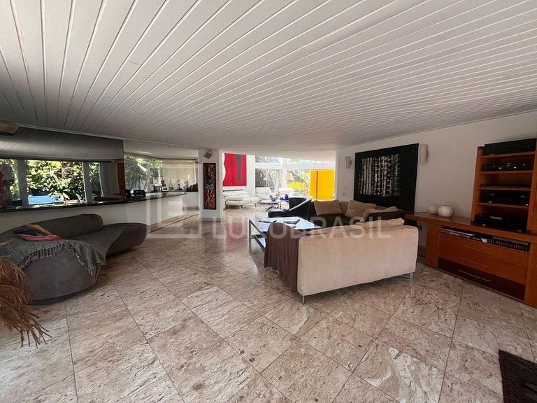 LUXOBRASIL #RJ52 Casa 05 Suites Interlagos de Itaúna Alquile