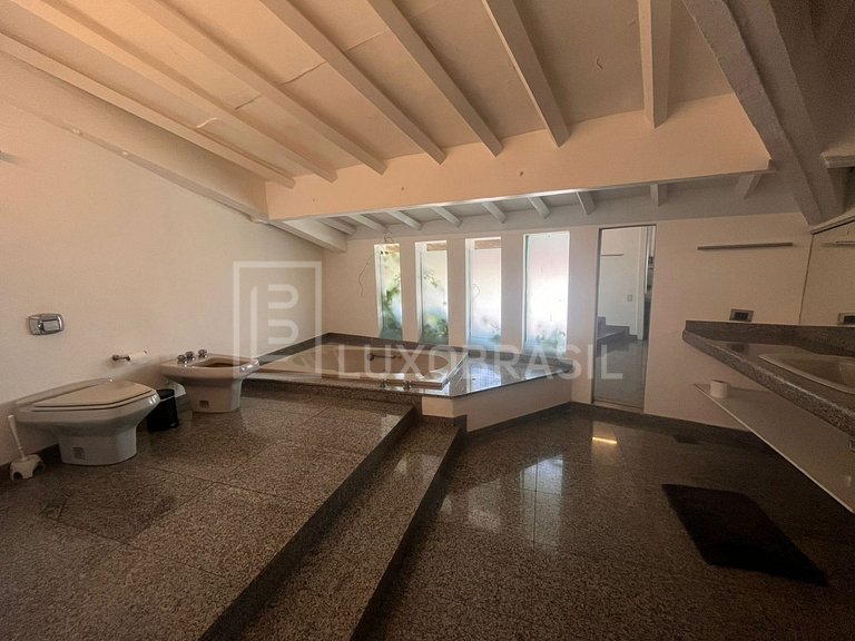 LUXOBRASIL #RJ52 Casa 05 Suites Interlagos de Itaúna Alquile