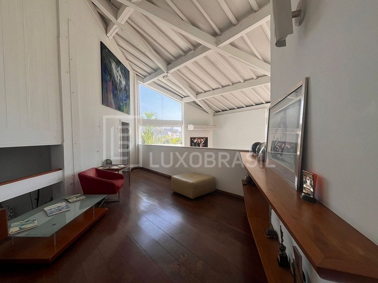 LUXOBRASIL #RJ52 Casa 05 Suites Interlagos de Itaúna Alquile
