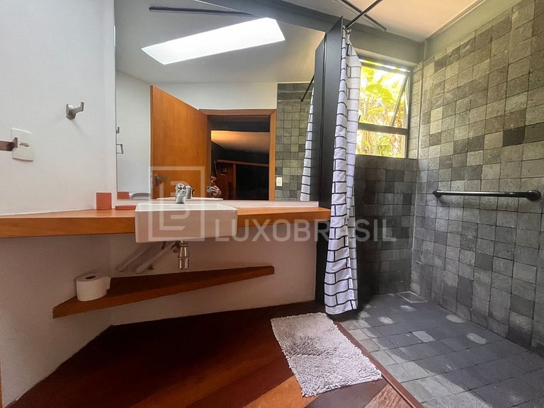 LUXOBRASIL #RJ52 Casa 05 Suites Interlagos de Itaúna Alquile