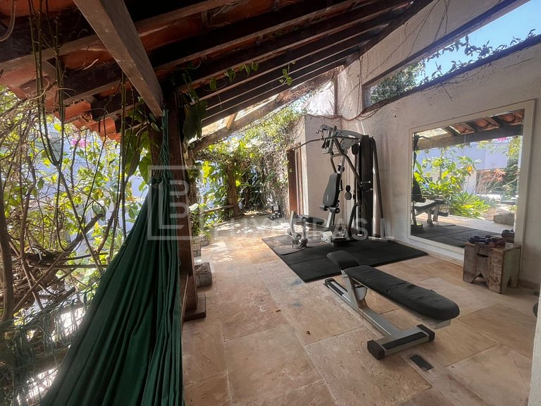 LUXOBRASIL #RJ52 House 05 Suites Interlagos de Itaúna Vacati