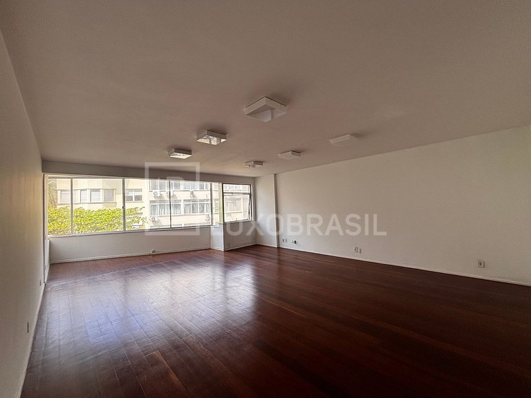 LB - RJ882 Apartamento 04 Quartos e Vista Lateral Mar à Vend