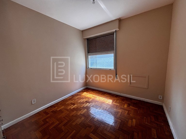 LB - RJ882 Apartamento 04 Quartos e Vista Lateral Mar à Vend