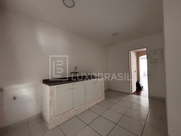 LB - RJ882 Apartamento 04 Quartos e Vista Lateral Mar à Vend