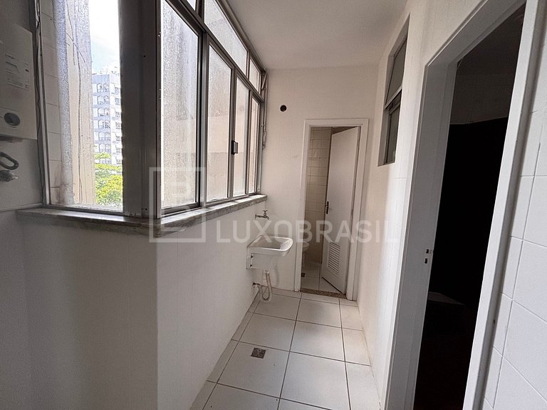 LB - RJ882 Apartamento 04 Quartos e Vista Lateral Mar à Vend