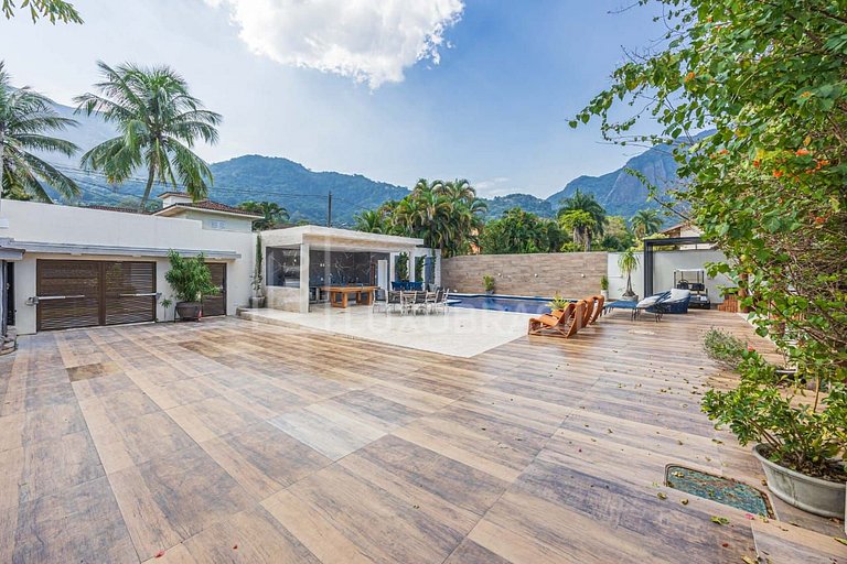 LB - RJ997 | Casa con 4 Suites en Venta en Greenwood Park –