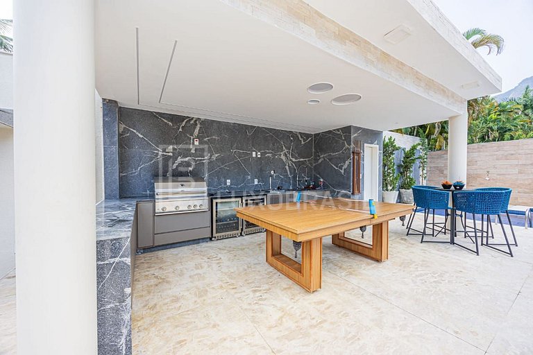 LB - RJ997 | Casa con 4 Suites en Venta en Greenwood Park –