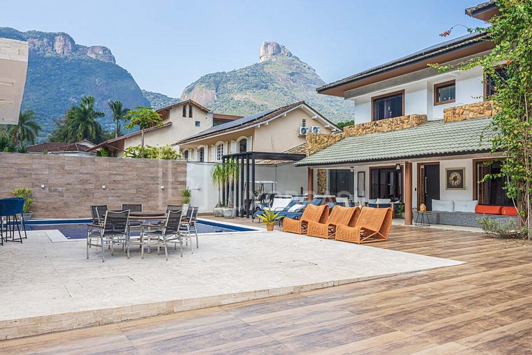 LB - RJ997 | Casa con 4 Suites en Venta en Greenwood Park –