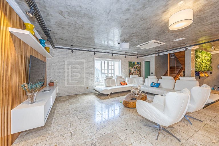 LB - RJ997 | Casa con 4 Suites en Venta en Greenwood Park –