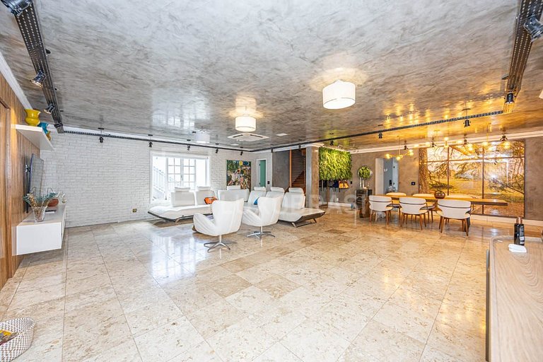 LB - RJ997 | Casa con 4 Suites en Venta en Greenwood Park –