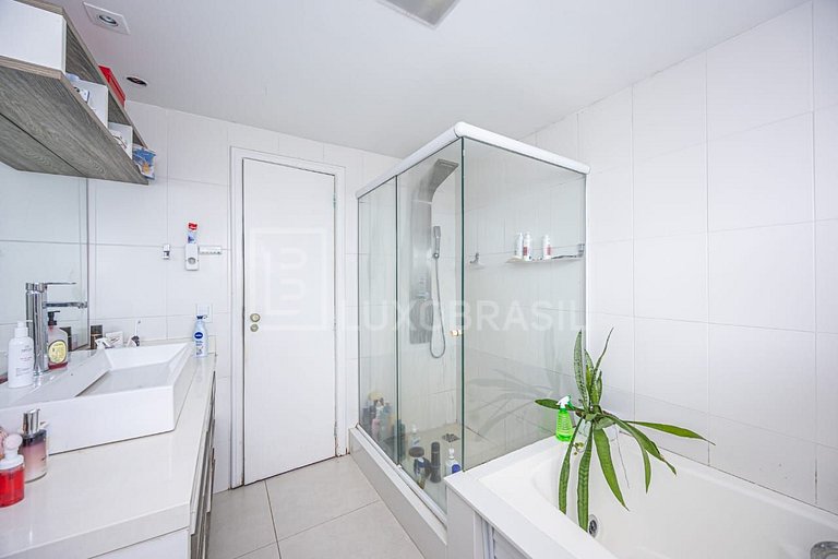 LB - RJ997 | 4-Bedroom House for Sale at Greenwood Park – It