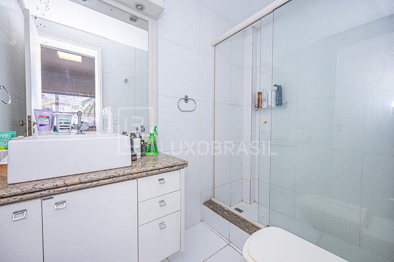 LB - RJ997 | Casa con 4 Suites en Venta en Greenwood Park –