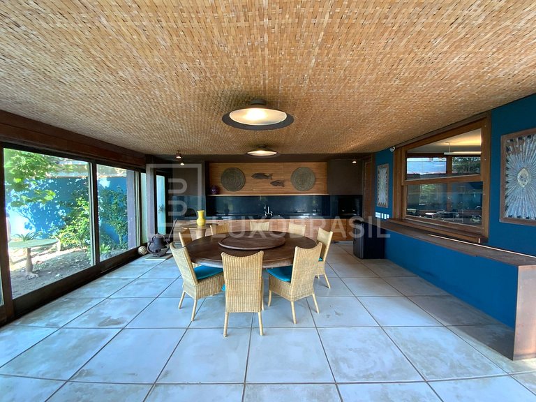 LB - BZ18 Beachfront Mansion in Búzios with 7 Suites, Panora