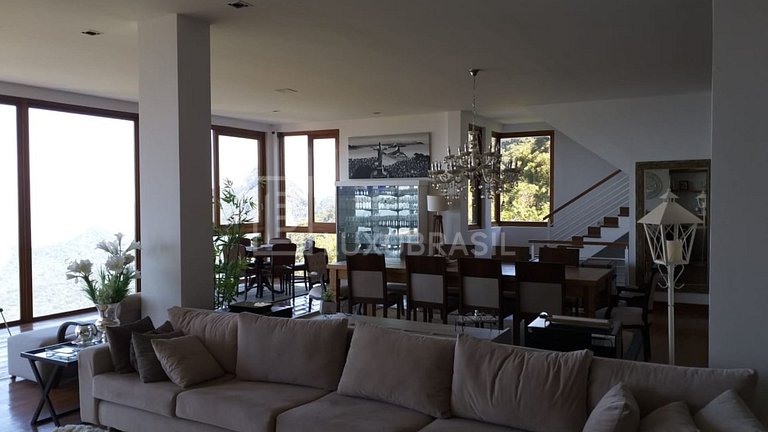 LB - PET801 Luxury House in Bela Vista Condominium with Pano