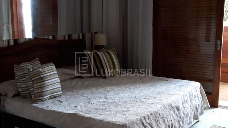 LB - PET801 Casa de Luxo em Condomínio Bela Vista com Vista