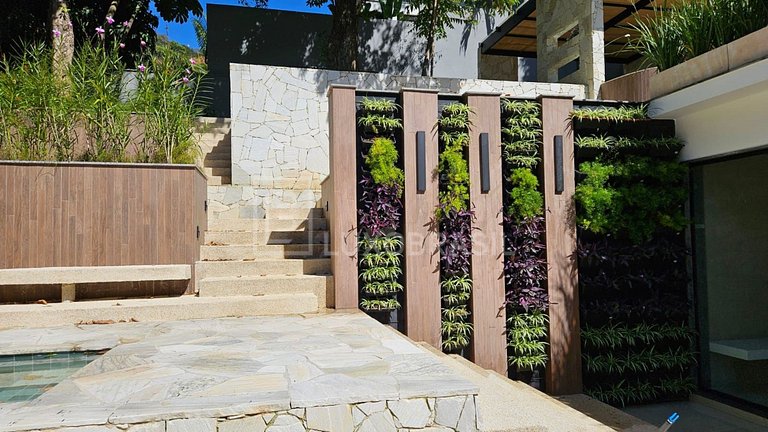 RJ1001 – Casa de 5 Suites en Venta en Reserva Itanhangá – It